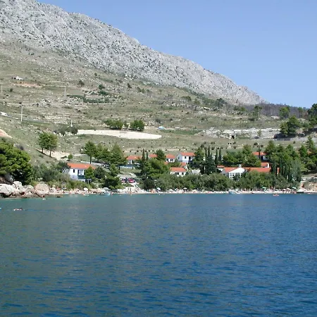 Beach Mala Luka Omiš
