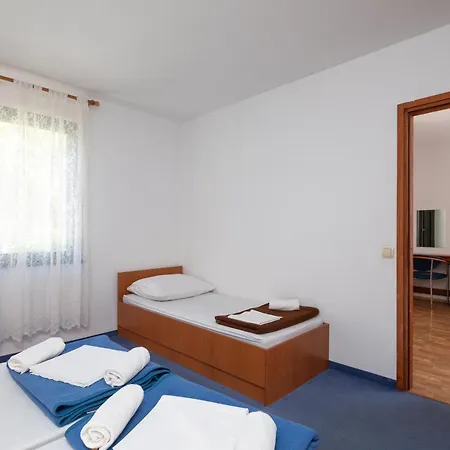 Beach Mala Luka Resort 2*