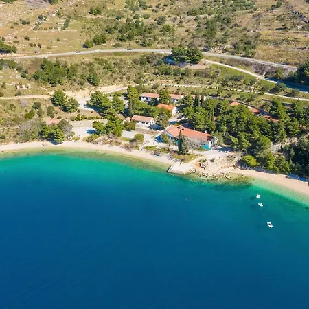 Beach Mala Luka Omiš